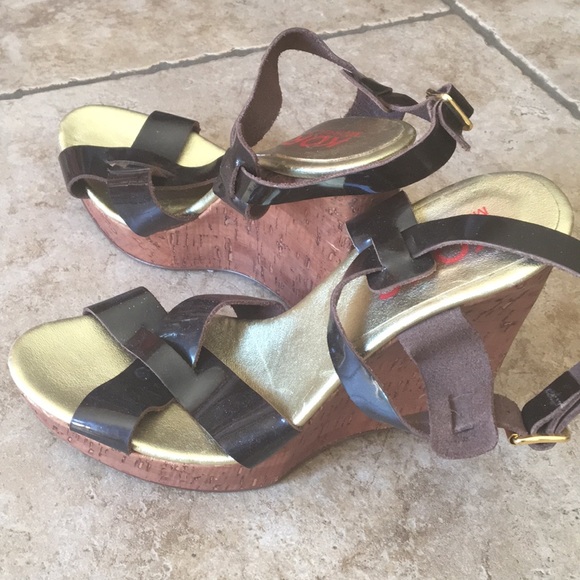 Beautiful Michael Kors Black Wedge Shoes - Picture 2 of 5